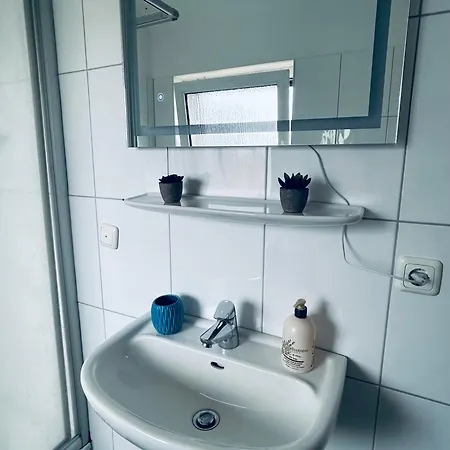 בית אירוח Perle Doppelzimmer Mit Separatem Bad Hüde